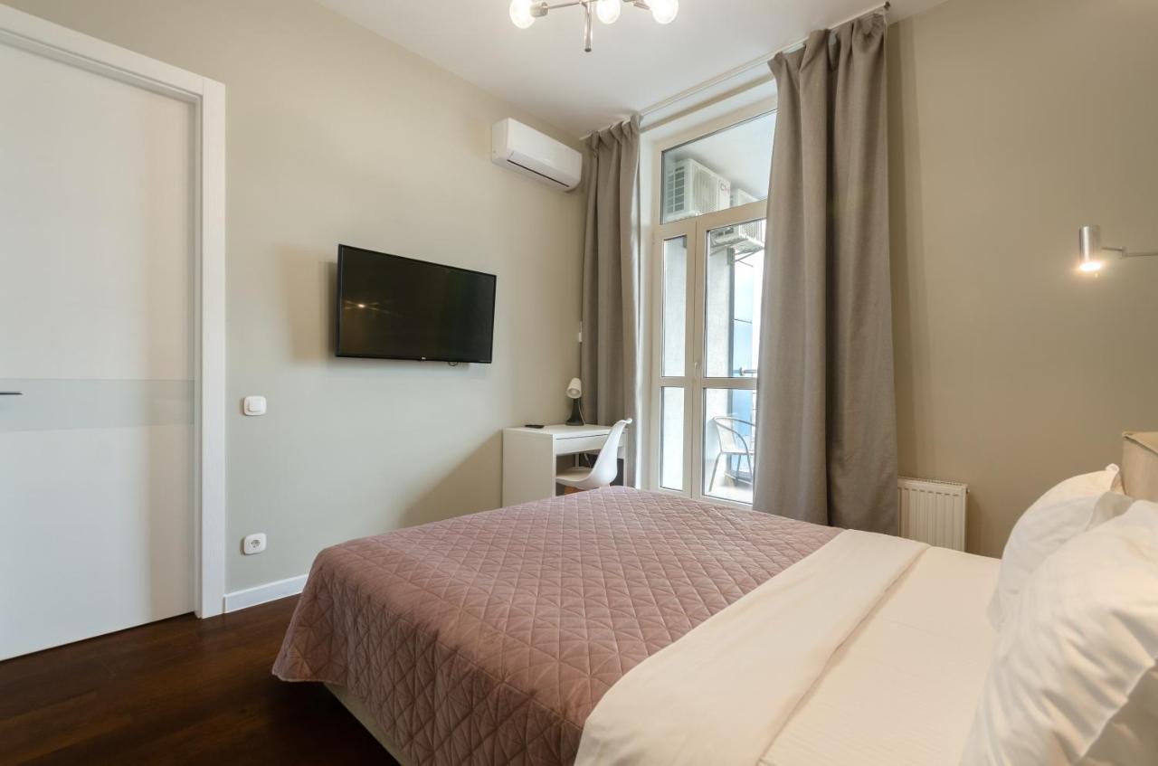 Petrovdom 408-467-471-277-377 In Central Park Cozy Apartments كييف المظهر الخارجي الصورة